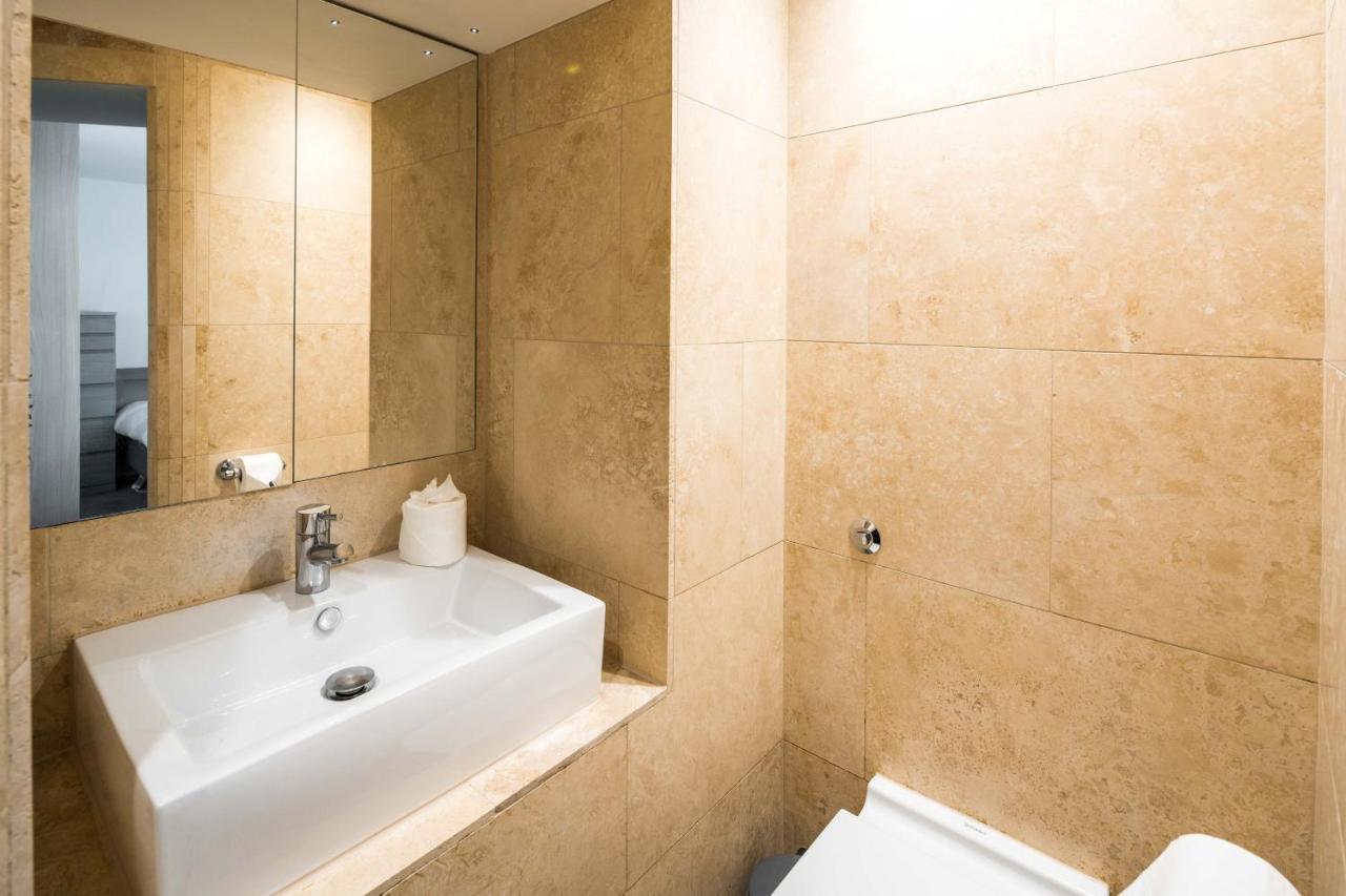 Appartamento Elegant 2bd Duplex With Outdoor Patio/glass Canopy *