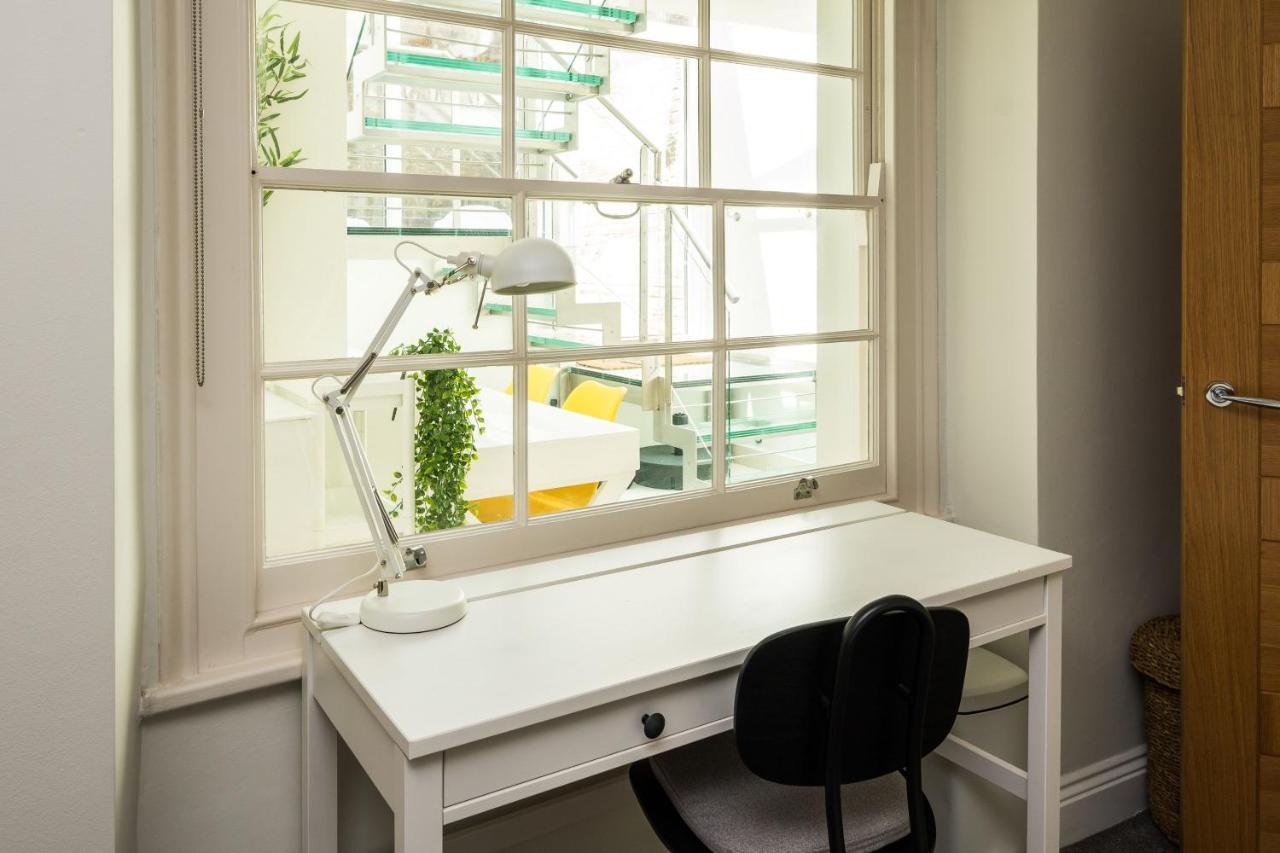 Apartament Elegant 2bd Duplex With Outdoor Patio/glass Canopy